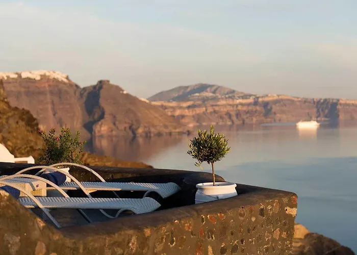 إناليون سويتس بيت ضيافة 4*