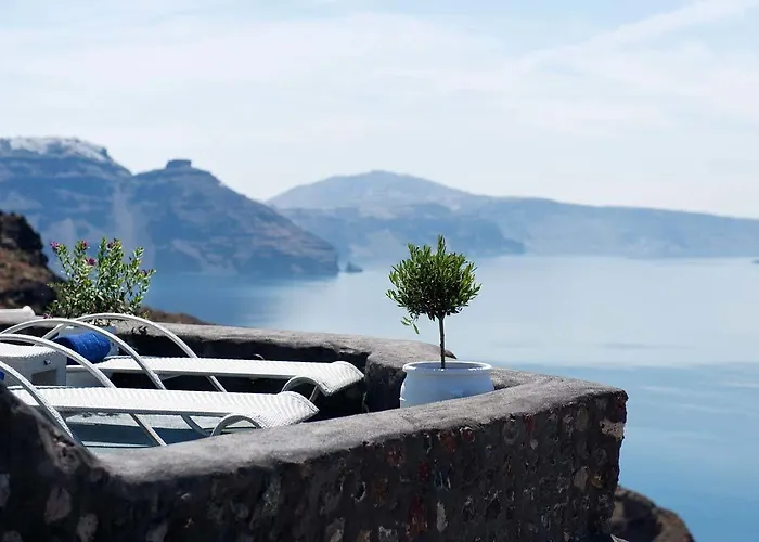 إناليون سويتس 4* أويا