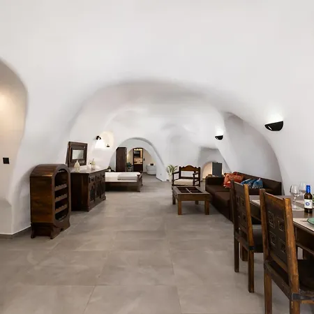 Enalion 3* Oia (Santorini)