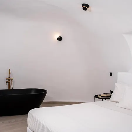 Enalion 3* Oia (Santorini)