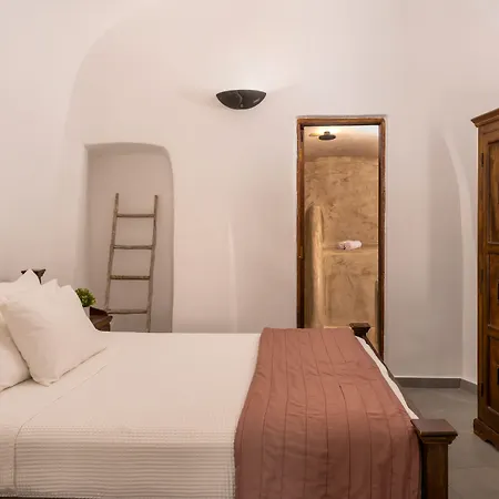 Enalion 4* Oia (Santorini)