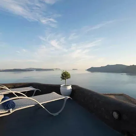 Enalion 3* Oia (Santorini)